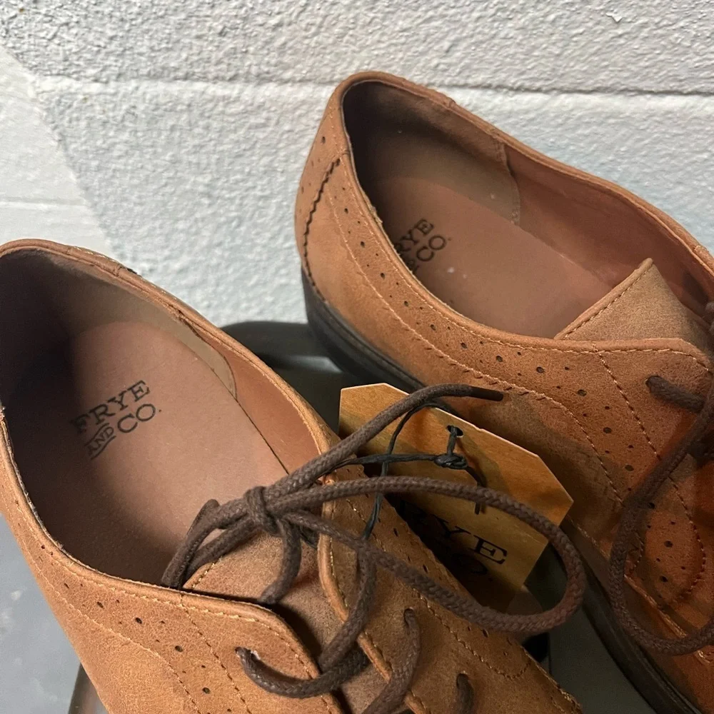 FRYE AND CO. Tan Leather Oxfords - Picture 2 of 7